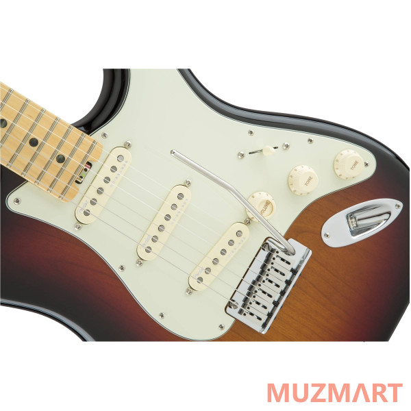 Fender American Elite Stratocaster®, Maple Fingerboard, 3-Color Электрогитара