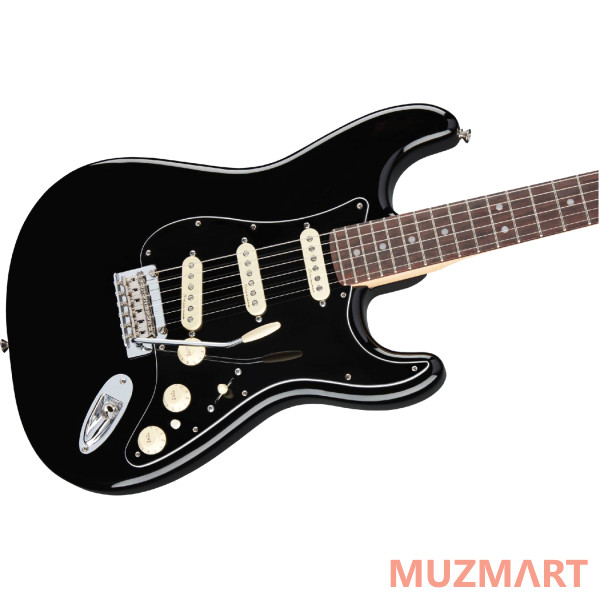 Fender DELUXE STRAT PF BLK Электрогитара