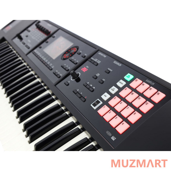 Roland FA-07 Рабочая станция