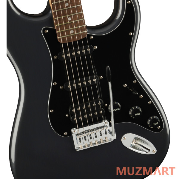 Squier Affinity Stratocaster HSS Pack LRL Charcoal Frost Metallic Комплект: электрогитара, комбоусилитель, чехол