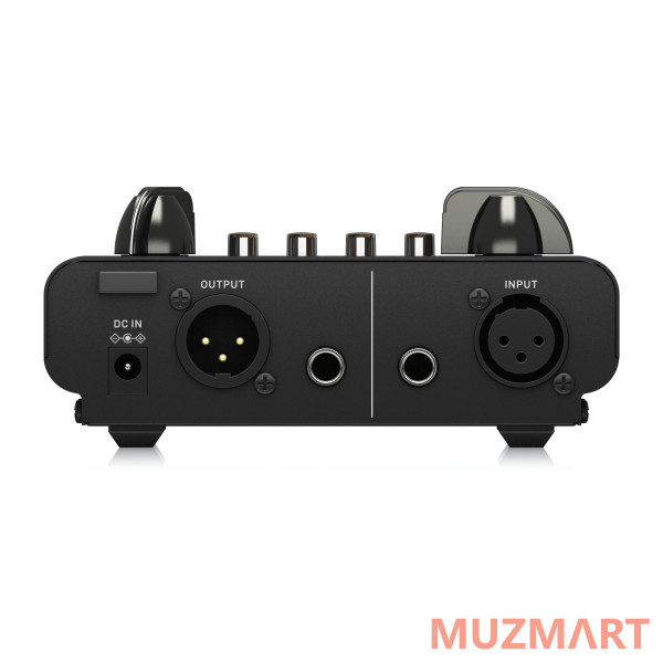 Behringer MIC300 Ламповый микрофонно-линейный предусилитель