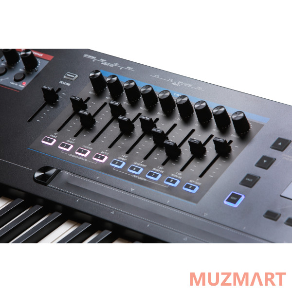 Kurzweil K2700 Синтезатор
