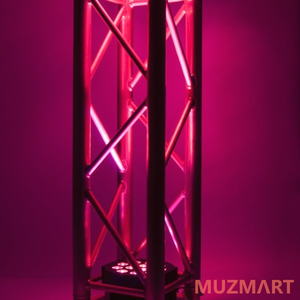 American DJ 12P HEX Cветодиодный прожектор