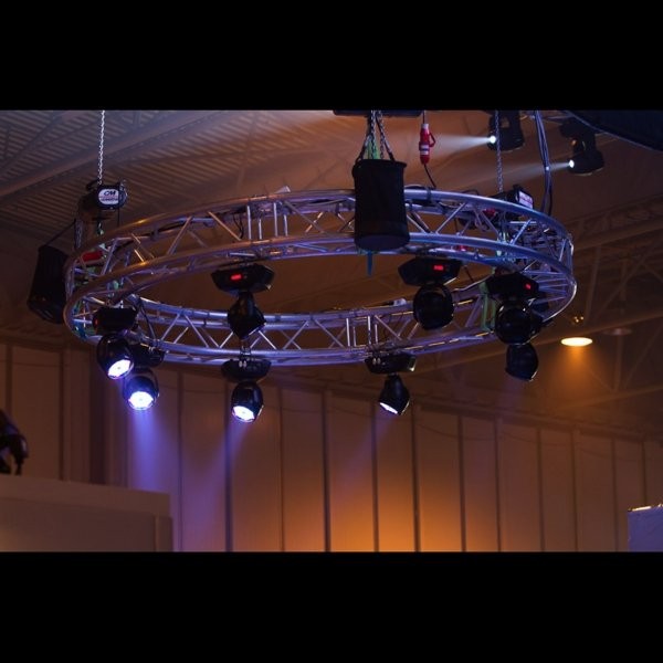 American DJ Vizi Wash LED 108 Светодиодная вращающаяся голова
