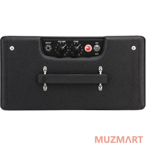 Fender PRO JUNIOR III Комбоусилитель для электрогитары